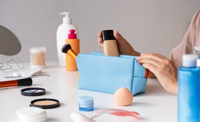 Are Packaging Goods/Cosmetics a Good Career Path? 1 1